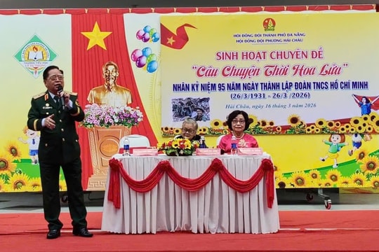 Gần 1.000 học sinh được giáo dục truyền thống cách mạng thông qua nhân chứng lịch sử