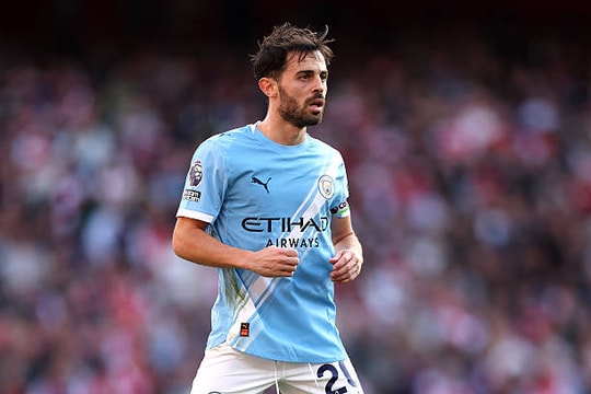 Bernardo Silva bóc trần sự thật đằng sau phong độ bất ổn của Manchester City