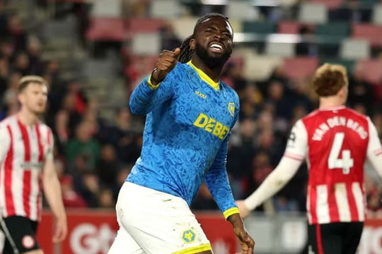 Brentford 2-2 Wolves: Tolu Arokodare rực sáng giúp Bầy sói giật lại 1 điểm kịch tính