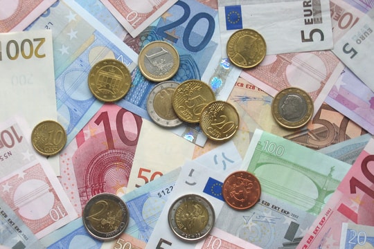 Tỷ giá Euro hôm nay 18/3/2026 tăng mạnh tại ngân hàng, Sacombank dẫn đầu