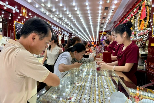 Giá vàng chiều nay 19/3/2026: SJC DOJI PNJ đồng loạt giảm 7,5 triệu đồng