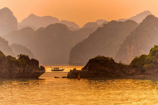 Vietnam named among the world's most beautiful countries