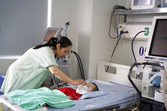 Nhịp cầu sẻ chia ở Bệnh viện Phụ sản - Nhi Đà Nẵng