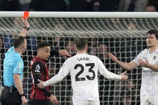 Maguire nhận thẻ đỏ, Man Utd đánh rơi chiến thắng trước Bournemouth trong trận cầu 4 bàn