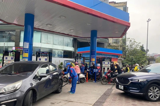 Giá xăng dầu hôm nay 23/3/2026: Duy trì mức cao