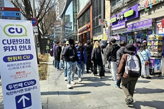 BTS trở lại, ngành bán lẻ Hàn Quốc sôi động
