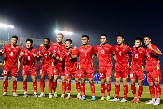 ĐT Việt Nam áp sát top 100 FIFA sau phán quyết chấn động xử thắng Malaysia