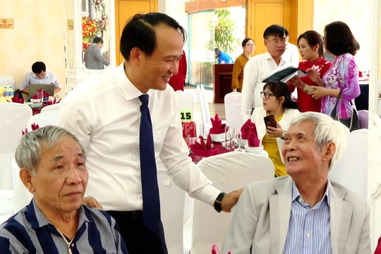 Lãnh đạo thành phố gặp mặt bà con đồng hương Đà Nẵng tại Thành phố Hà Nội
