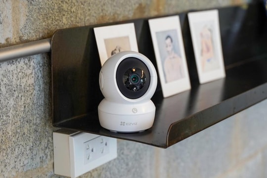 Đánh giá chất lượng camera Ezviz và Imou lắp đặt trong nhà