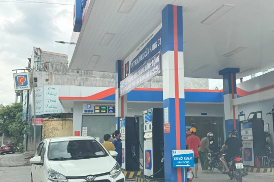 Cập nhật giá xăng dầu 23h hôm nay 23/3/2026: Giá dầu thế giới giảm hơn 10%