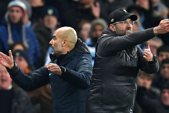 Cuộc cách mạng chiến thuật tại Ngoại hạng Anh: Khi Pep Guardiola đối đầu pressing của Jurgen Klopp