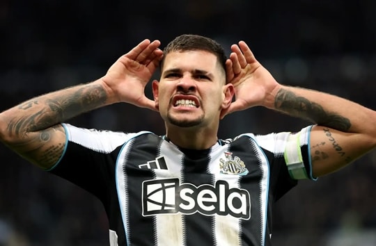 MU nhắm bom tấn Bruno Guimaraes: Lời giải cho bài toán tuyến giữa hậu Casemiro