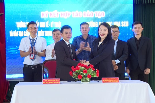 Trường Trung cấp Kinh tế Kỹ thuật và Đào tạo cán bộ hợp tác xã miền Trung - Tây Nguyên hợp tác đào tạo với Trường Đại học Hoa Sen
