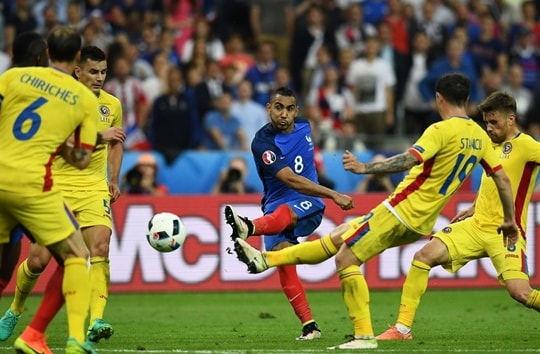Dimitri Payet giải nghệ: Sự nghiệp lãng du và những đường cong ma thuật của phù thủy người Pháp