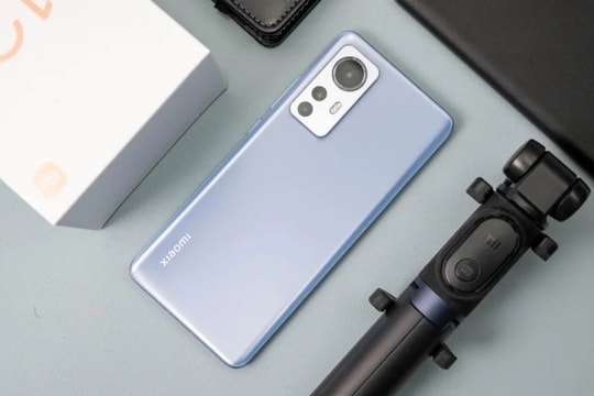 Xiaomi 12 series bất ngờ nhận cập nhật HyperOS 3 sửa lỗi văng ứng dụng dù đã hết vòng đời