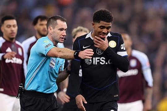 Wesley Fofana sa sút thảm hại: Chelsea đối mặt bài toán 70 triệu bảng nơi hàng thủ