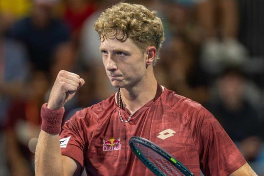 Martin Landaluce lập kỳ tích tại Miami Open: Đàn em Alcaraz gây sốc trước Sebastian Korda