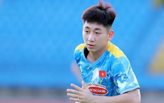 Nguyễn Nhật Minh: "Hòn đá tảng" mới thách thức vị trí của Đoàn Văn Hậu tại ĐT Việt Nam