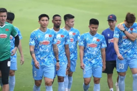 Tuyển Việt Nam sở hữu 11 cầu thủ trên 1m80: Bước ngoặt thể hình dưới thời HLV Kim Sang-sik