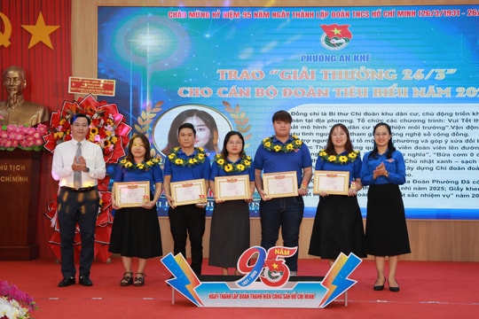 Đoàn phường An Khê trao “Giải thưởng 26/3” cho 20 cán bộ Đoàn tiêu biểu