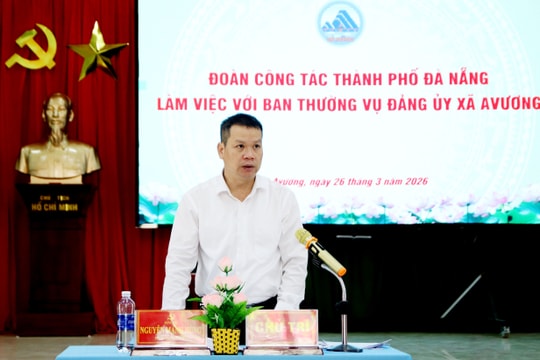 Phó Bí thư Thành ủy Nguyễn Mạnh Hùng làm việc với Ban Thường vụ Đảng ủy xã AVương