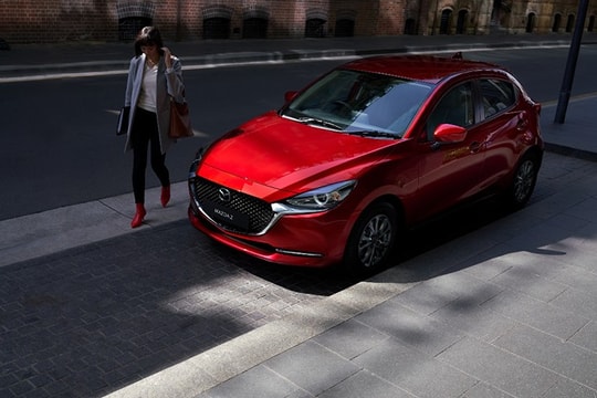 Giá xe Mazda2 2026 niêm yết và lăn bánh mới nhất tháng 3/2026