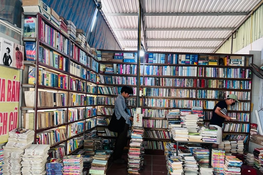 Trạm lưu giữ thời gian