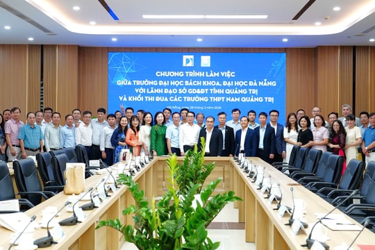 Trường Đại học Bách khoa Đà Nẵng thúc đẩy nghiên cứu, đổi mới sáng tạo trong trường THPT