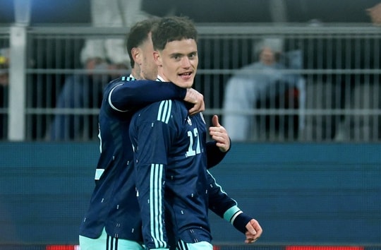 Florian Wirtz rực sáng cùng ĐT Đức: Bài toán hóc búa chờ Arne Slot tại Liverpool