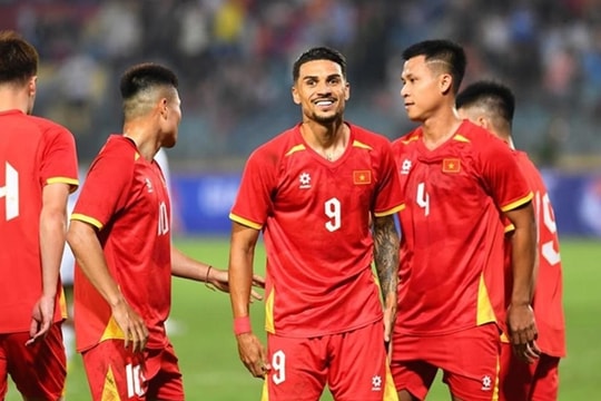 Công bố giá vé và lịch bán trực tiếp trận Việt Nam - Malaysia tại Thiên Trường