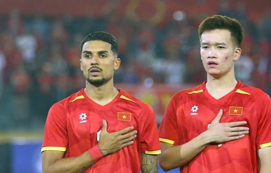Việt Nam thắng Bangladesh 3-0: Hoàng Hên tỏa sáng, nỗi lo Xuân Son trước đại chiến Malaysia