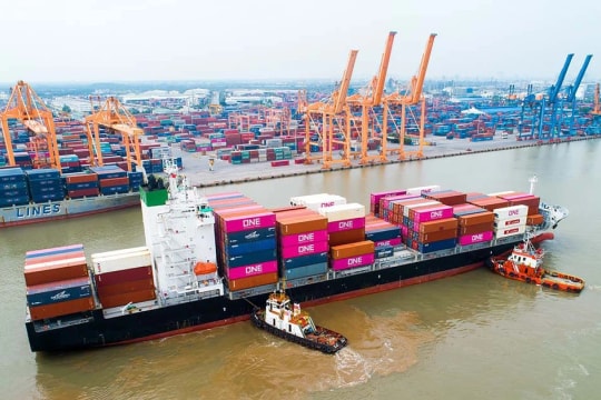Không tự ý tăng giá cước, phụ thu bất hợp lý trước biến động giá nhiên liệu