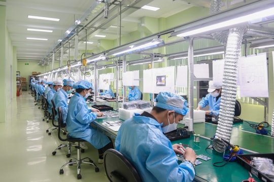 Phát triển mũi nhọn công nghệ cao