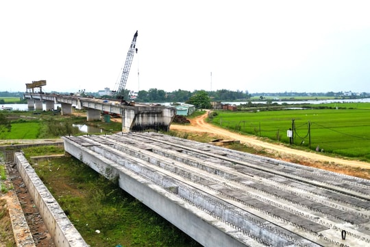 Đà Nẵng tháo gỡ vướng mắc, giao nhiệm vụ và tiến độ hoàn thành đường dẫn các dự án cầu giao thông