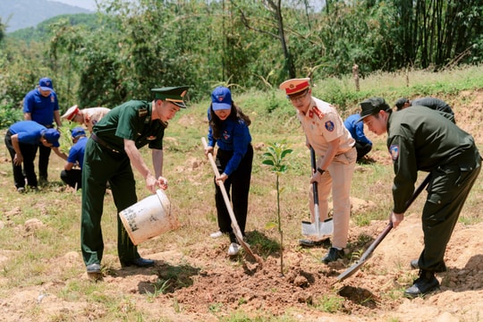 Lan tỏa tinh thần tình nguyện tại xã biên giới La Dêê