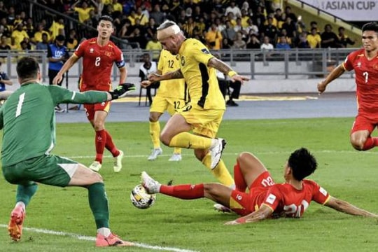 Malaysia mất 7 trụ cột trước đại chiến Việt Nam: Bài toán nhân sự của HLV Cklamovski