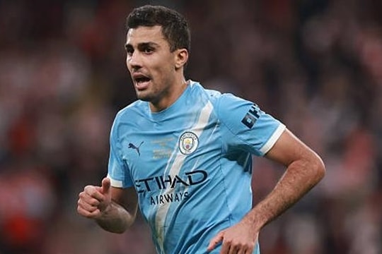 Real Madrid săn đón Rodri, Barcelona nhắm 'bom tấn' Julian Alvarez