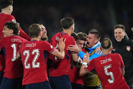 CH Séc giành vé dự World Cup sau loạt luân lưu cân não với Đan Mạch