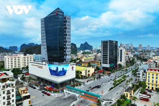 Kết nối công chúng với phát thanh trong kỷ nguyên số