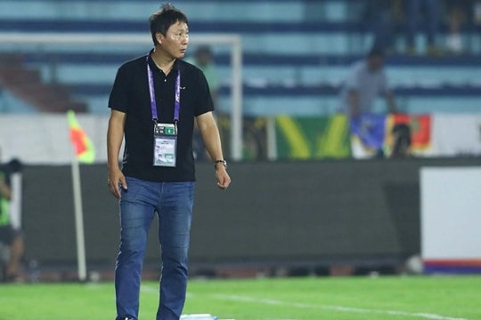 Chiến thuật tấn công phủ đầu: Vũ khí mới của tuyển Việt Nam dưới thời Kim Sang-sik