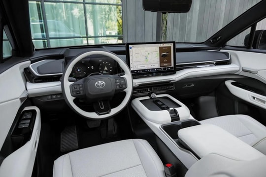 Toyota Highlander EV đối đầu Hyundai Ioniq 9 và Kia EV9: Phân khúc SUV điện 7 chỗ dậy sóng