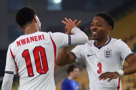 Nwaneri và Lewis-Skelly rực sáng tại U21 Anh: Lời nhắc nhở gửi Mikel Arteta