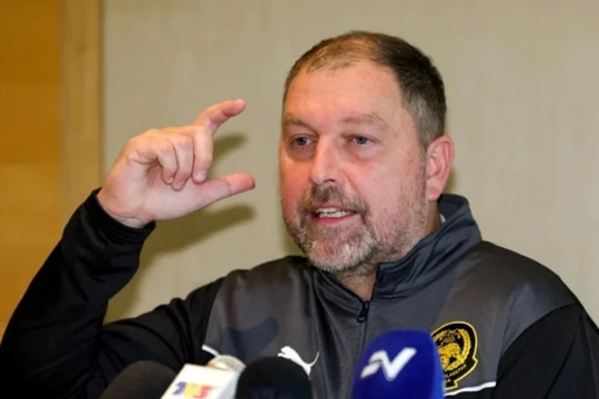 Việt Nam thắng Malaysia 3-1: HLV Peter Cklamovski gây tranh cãi khi chỉ trích AFC