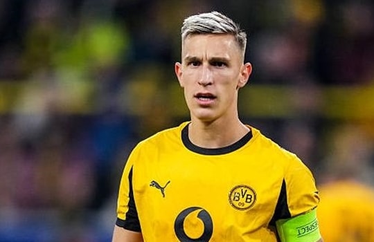 PSG đàm phán kỷ lục mua Lamine Yamal, MU và Liverpool tranh giành Nico Schlotterbeck