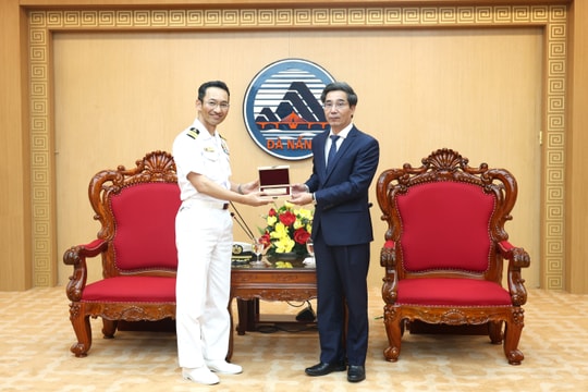Lãnh đạo thành phố Đà Nẵng tiếp chỉ huy tàu Lực lượng Tự vệ trên biển Nhật Bản