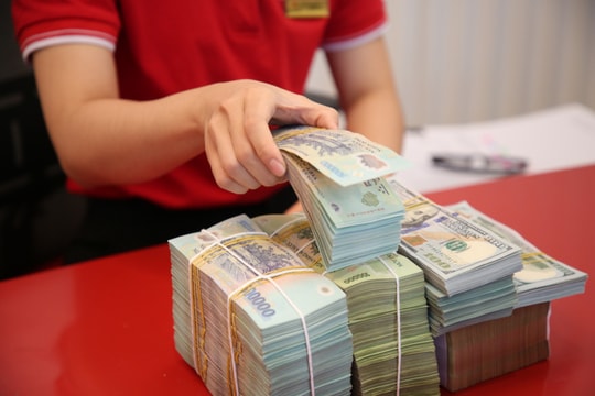 Lãi suất ngân hàng hôm nay 3/4/2026: Tiếp tục tăng