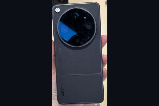 Cận cảnh OPPO Find X9 Ultra: Pin 7,050 mAh và cụm camera 200MP thế hệ mới