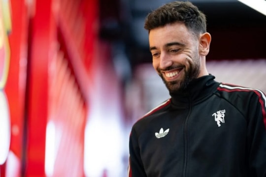 Bruno Fernandes đoạt giải Cầu thủ hay nhất tháng 3 Ngoại hạng Anh: Kỷ lục của Beckham bị phá vỡ