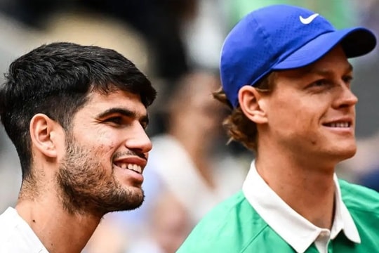 Carlos Alcaraz chuẩn bị phá kỷ lục số 1 ATP nhưng đối mặt áp lực lớn từ Jannik Sinner