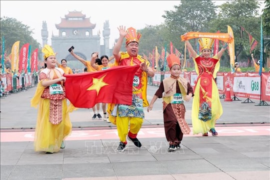 Hơn 4.000 người tham gia Giải Marathon Đền Hùng 2026